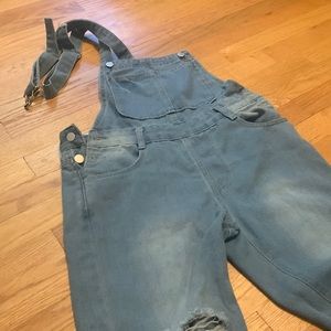Straight legged overalls. Size small. Only tried on a few times.